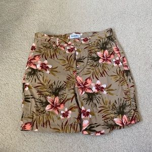floral shorts